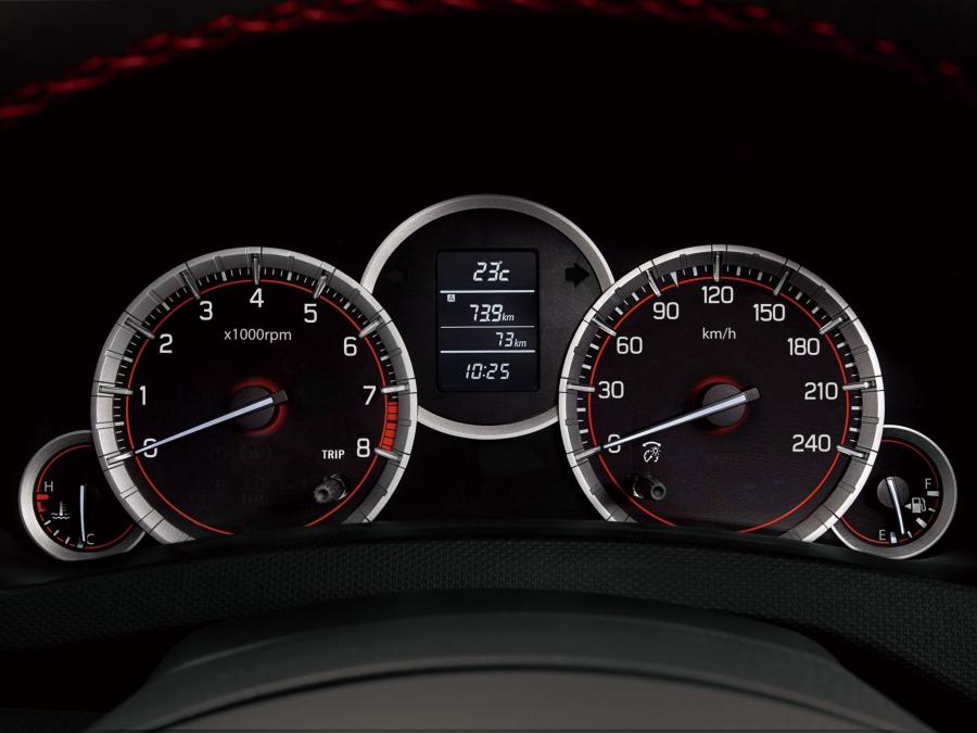  Suzuki Swift Sport 5-Door 2013 года  (фото 2 из 19)
